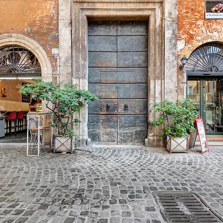 Domus Navona *